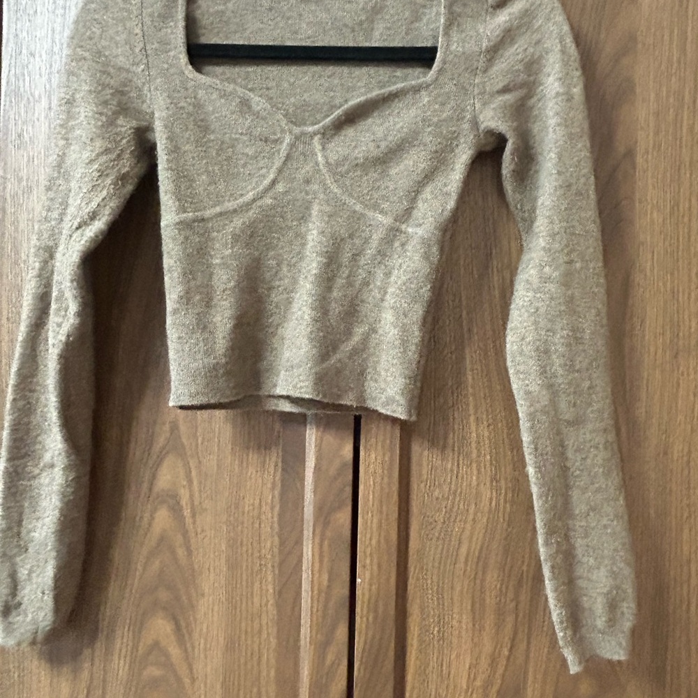 Brown Long Sleeve Knit Sweater. Wilfred. 9% wool.